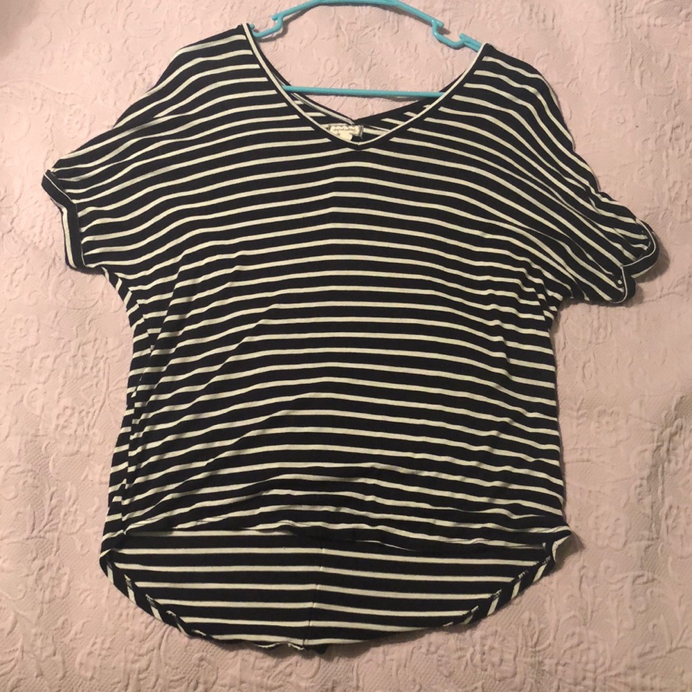 Short sleeve top
